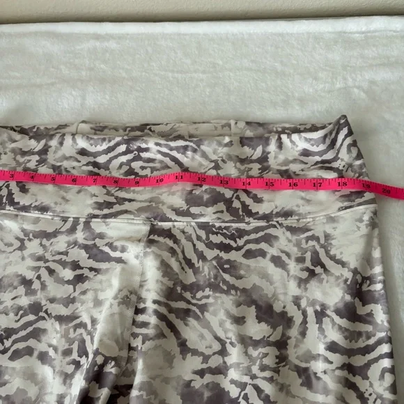 Fabletics Boost Powerhold High Waisted 7/8 Leggings Runyon Pink Cloud 2X - Picture 9 of 12